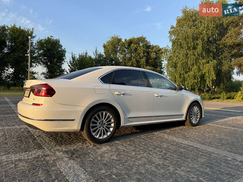 Седан Volkswagen Passat 2016 в Пирятине