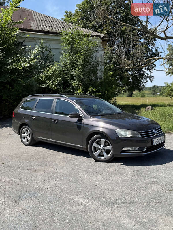 Volkswagen Passat 2011