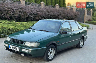 Седан Volkswagen Passat 1995 в Черновцах