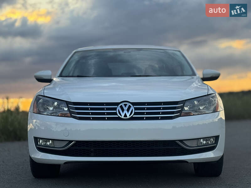 Седан Volkswagen Passat 2015 в Дрогобыче