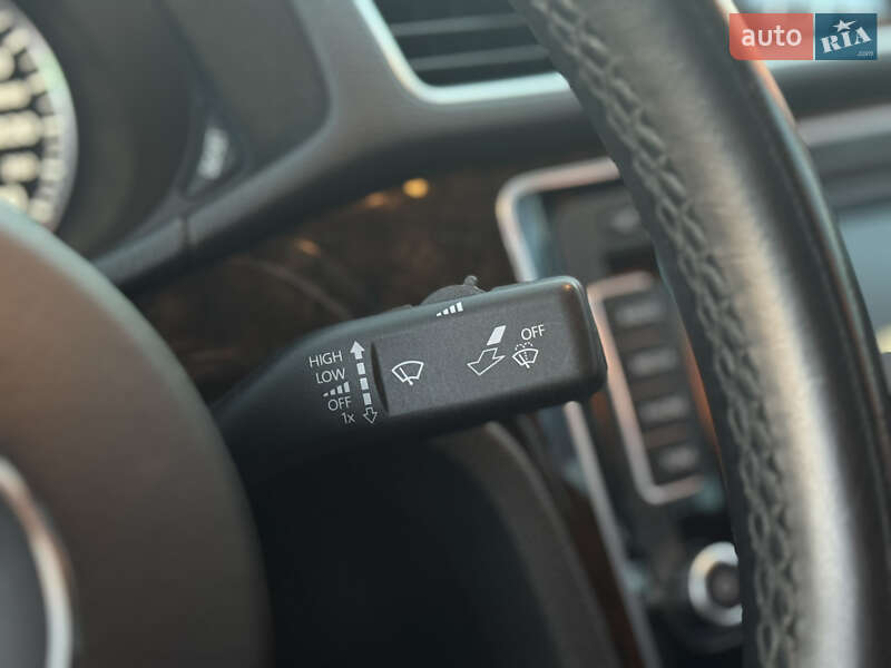 Седан Volkswagen Passat 2015 в Дрогобыче