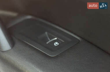 Седан Volkswagen Passat 2015 в 