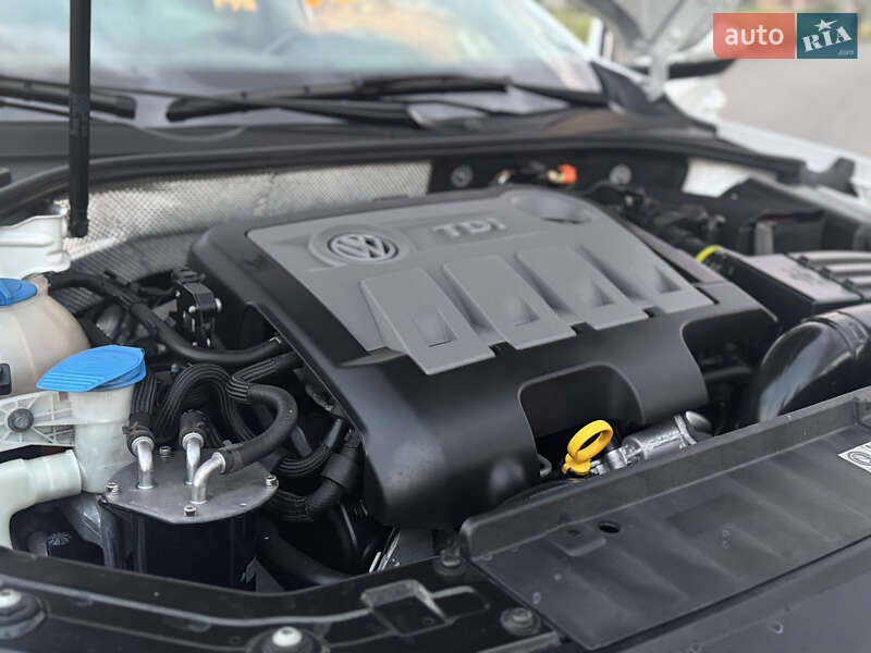 Седан Volkswagen Passat 2015 в Дрогобыче