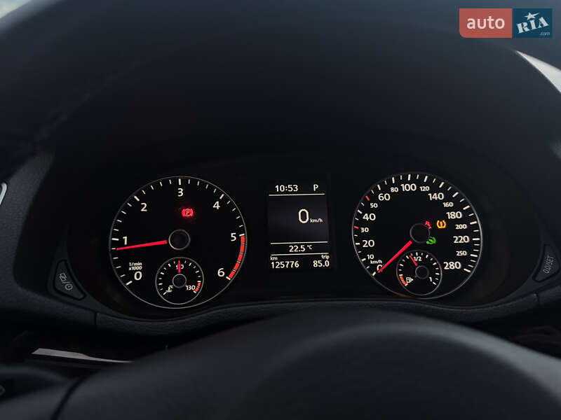 Седан Volkswagen Passat 2015 в Дрогобыче