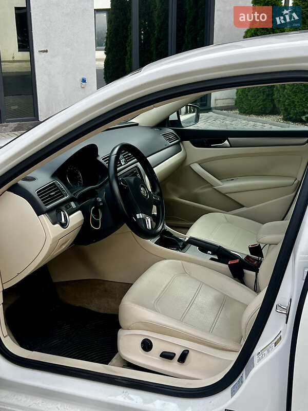 Седан Volkswagen Passat 2015 в Виннице