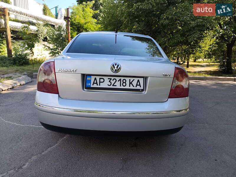 Седан Volkswagen Passat 2004 в Дніпрі