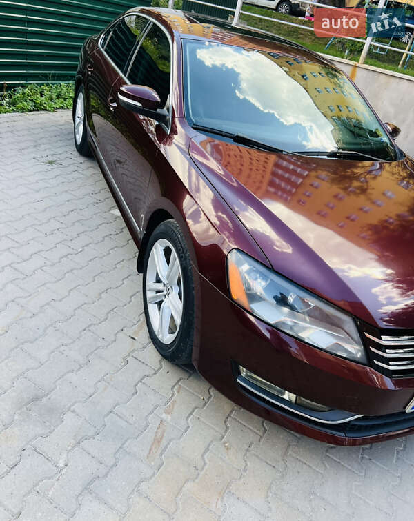 Седан Volkswagen Passat 2013 в Тернополе