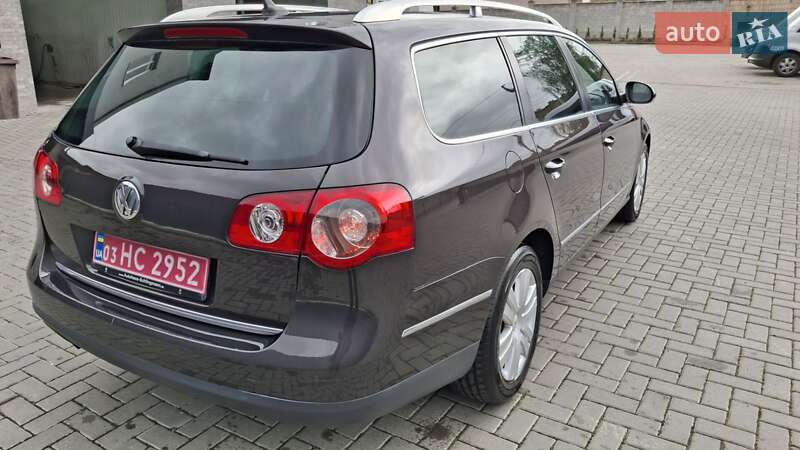 Универсал Volkswagen Passat 2008 в Ровно