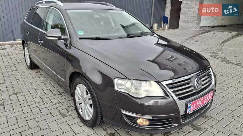 Универсал Volkswagen Passat 2008 в Ровно