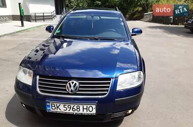 Універсал Volkswagen Passat 2003 в Рівному