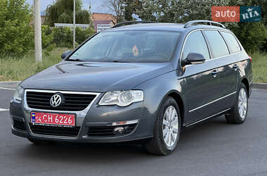 Універсал Volkswagen Passat 2009 в Вінниці