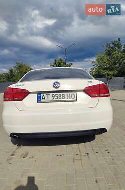 Седан Volkswagen Passat 2012 в 