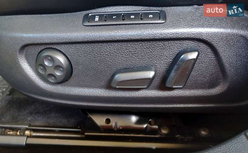 Универсал Volkswagen Passat 2013 в Умани