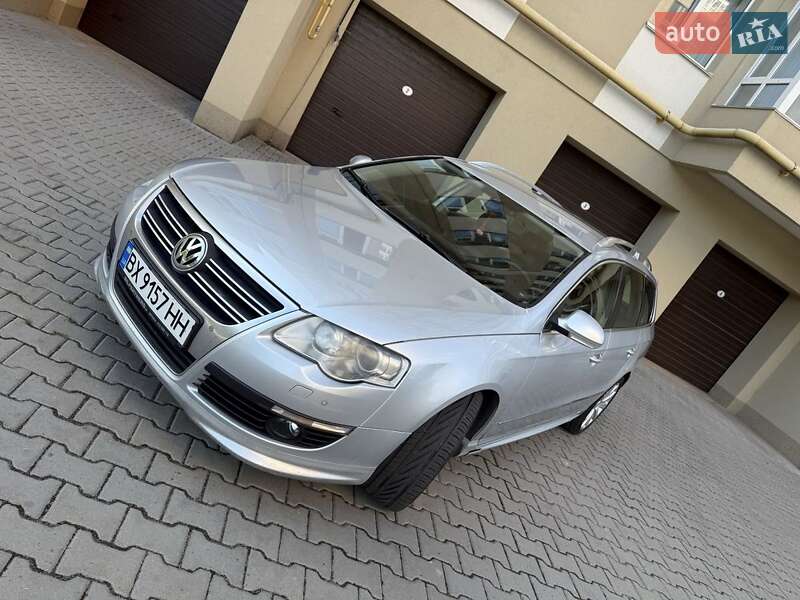 Універсал Volkswagen Passat 2010 в Львові