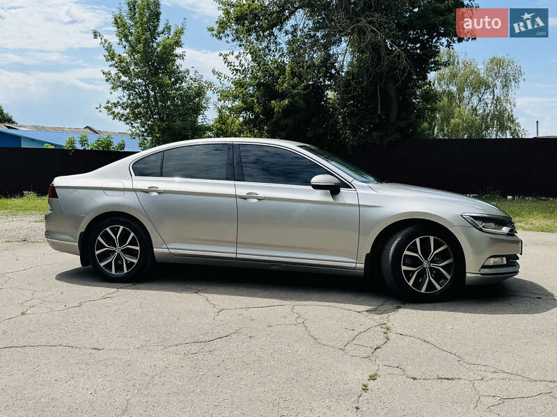 Седан Volkswagen Passat 2014 в Умани