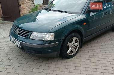 Универсал Volkswagen Passat 1997 в Ровно