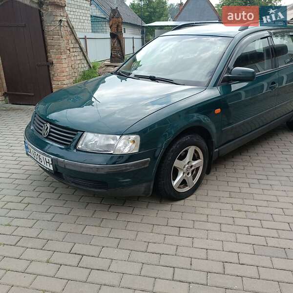 Универсал Volkswagen Passat 1997 в 