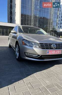 Седан Volkswagen Passat 2014 в 