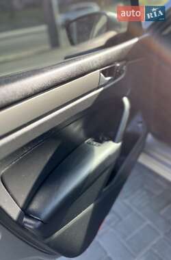 Седан Volkswagen Passat 2014 в 