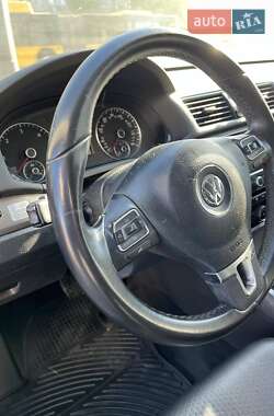 Седан Volkswagen Passat 2014 в 