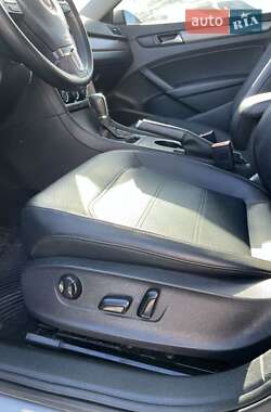 Седан Volkswagen Passat 2014 в 
