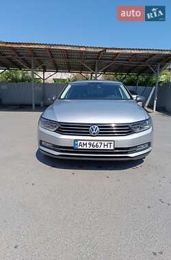 Универсал Volkswagen Passat 2019 в Звягеле