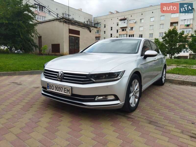Седан Volkswagen Passat 2015 в Чорткове