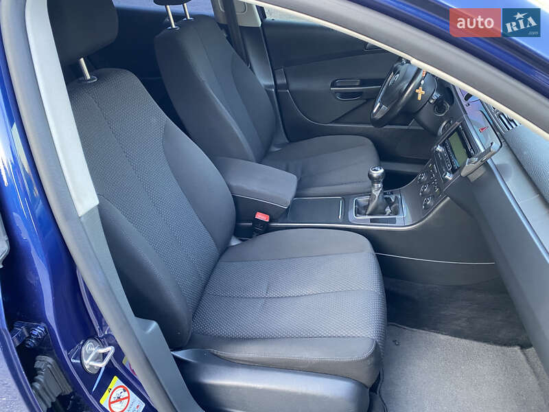 Універсал Volkswagen Passat 2009 в Дубні
