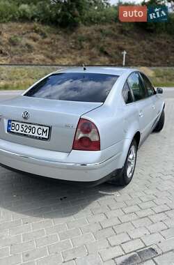 Седан Volkswagen Passat 2001 в Теребовле