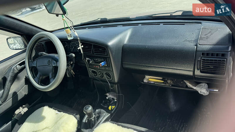 Седан Volkswagen Passat 1995 в Городенці фото 4 Седан Volkswagen Passat 1995 в Городенці