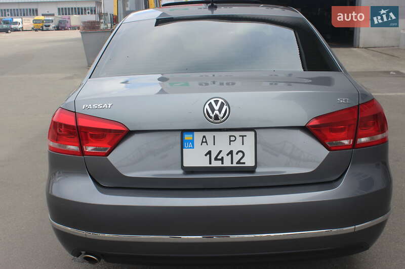 Седан Volkswagen Passat 2012 в Києві
