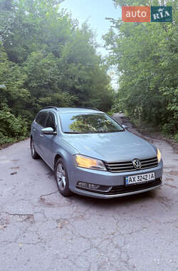 Универсал Volkswagen Passat 2011 в Харькове