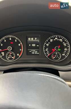 Седан Volkswagen Passat 2013 в 