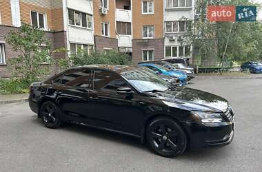 Седан Volkswagen Passat 2013 в 