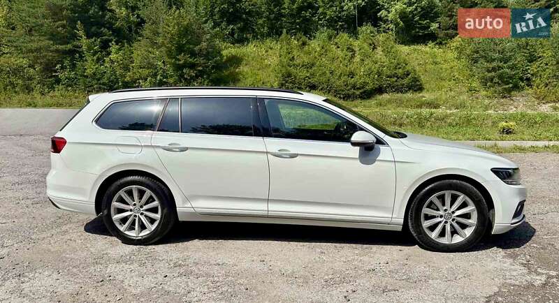 Універсал Volkswagen Passat 2020 в Бережанах