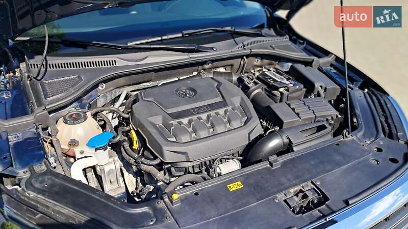 Седан Volkswagen Passat 2021 в Микулинцях