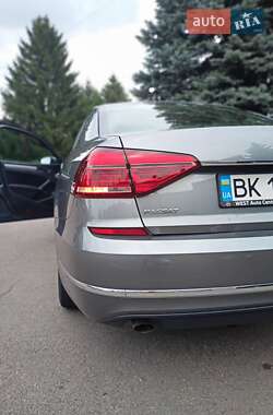 Седан Volkswagen Passat 2016 в 