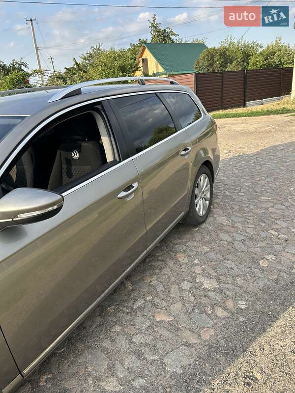 Универсал Volkswagen Passat 2012 в Смеле