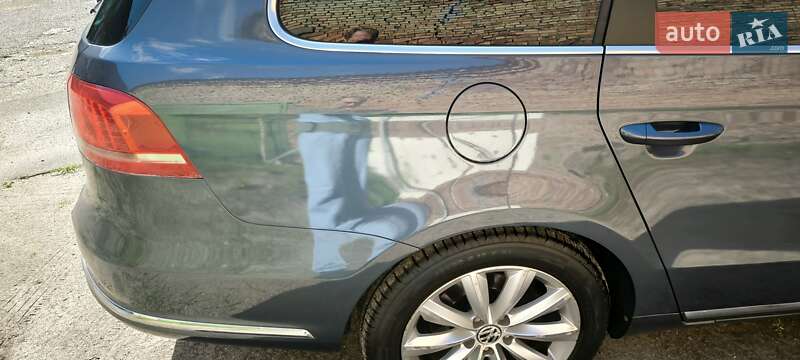 Универсал Volkswagen Passat 2011 в Киеве
