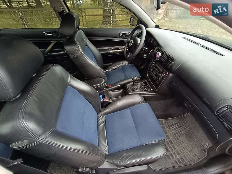 Седан Volkswagen Passat 1999 в Новомиргороде