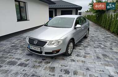 Седан Volkswagen Passat 2010 в Рівному