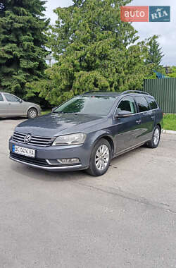 Універсал Volkswagen Passat 2013 в Львові