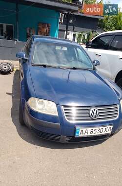 Седан Volkswagen Passat 2005 в Киеве