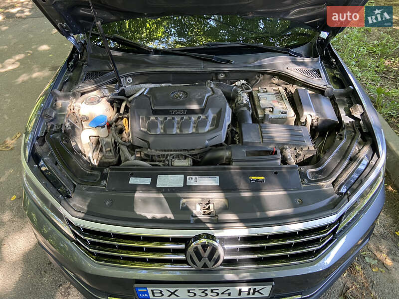 Седан Volkswagen Passat 2018 в Хмельницькому