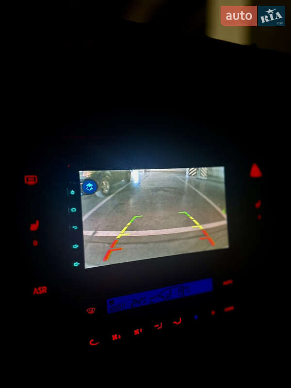 Седан Volkswagen Passat 2001 в Киеве