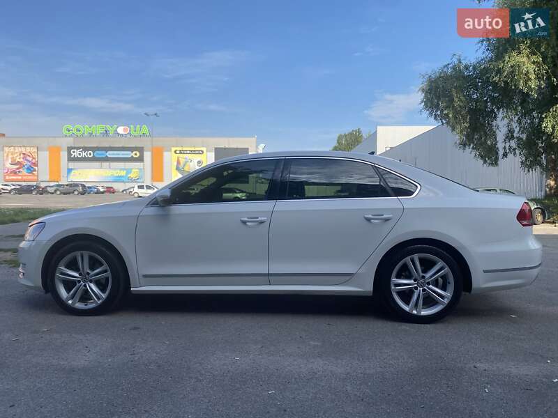 Седан Volkswagen Passat 2014 в Кропивницькому