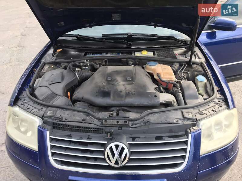 Універсал Volkswagen Passat 2004 в Кропивницькому