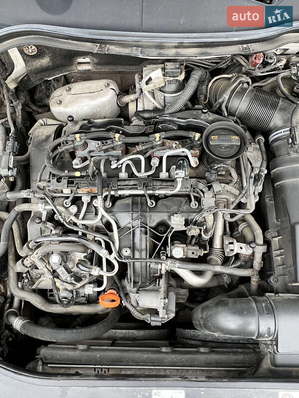 Универсал Volkswagen Passat 2011 в Дрогобыче