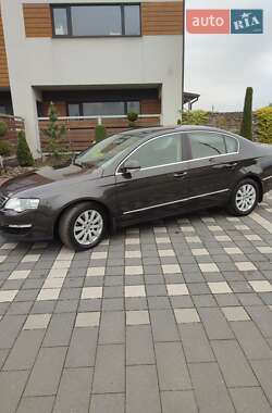 Седан Volkswagen Passat 2007 в Стрые