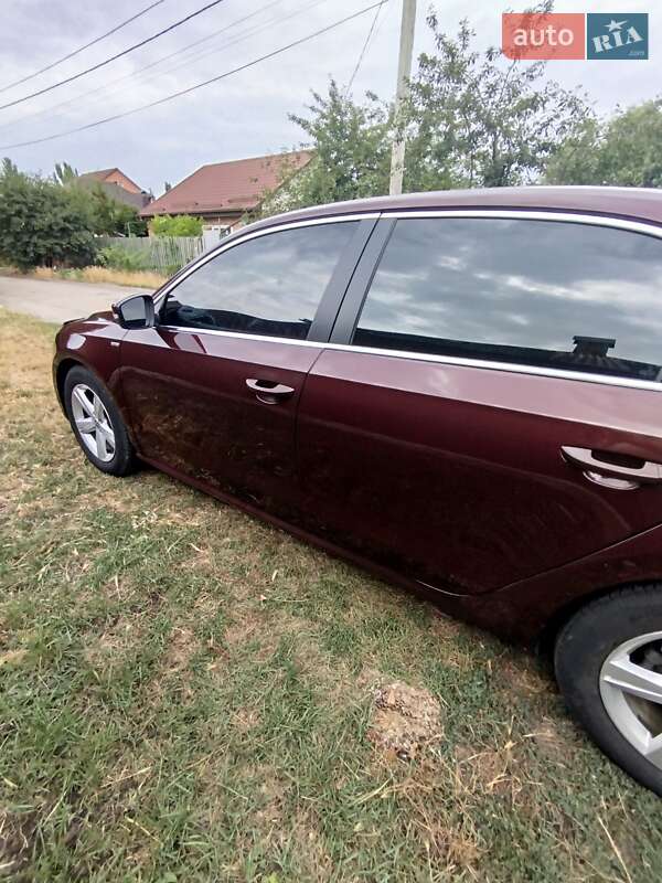 Седан Volkswagen Passat 2013 в Кропивницькому